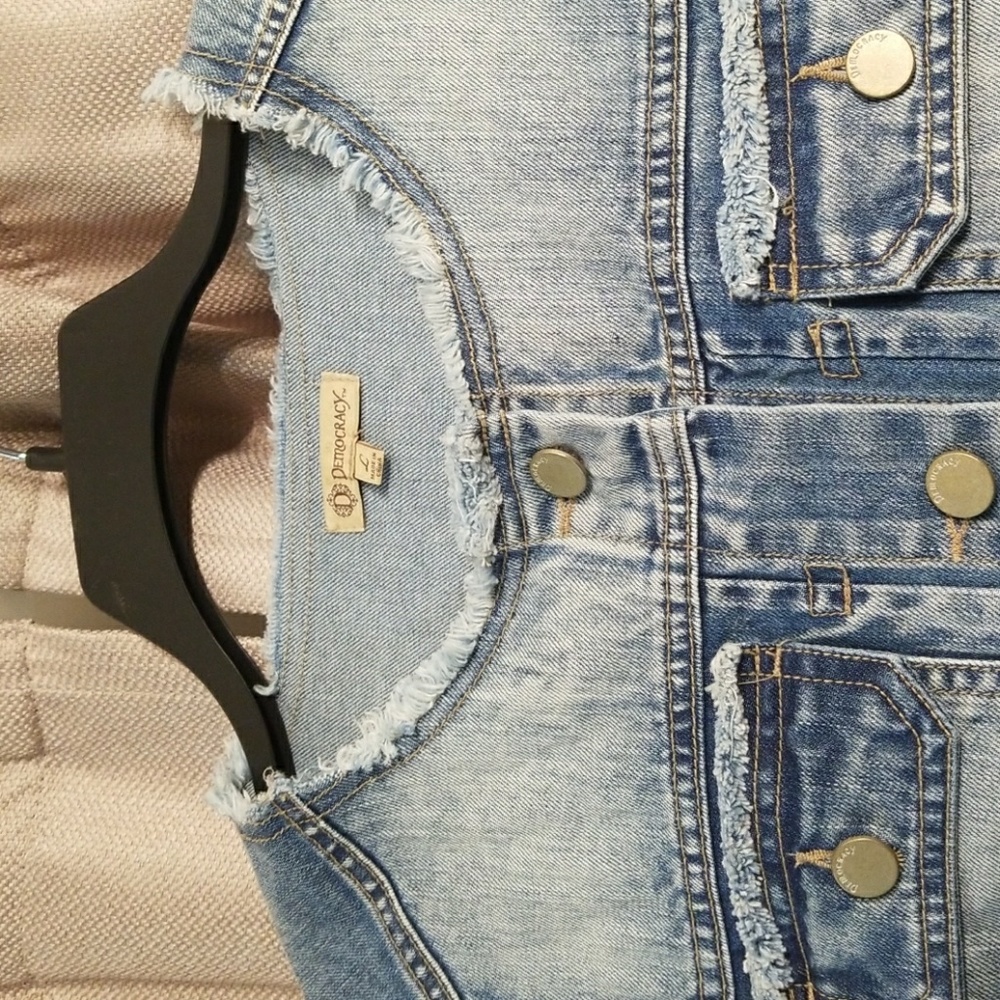 Denim jacket - Picture 5 of 8